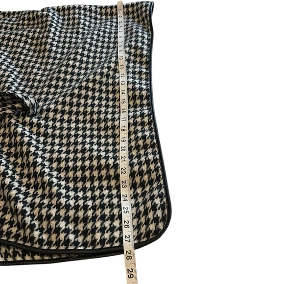 Liz Claiborne Houndstooth Cape, black and white, faux leather trim, OS - Picture 7 of 7